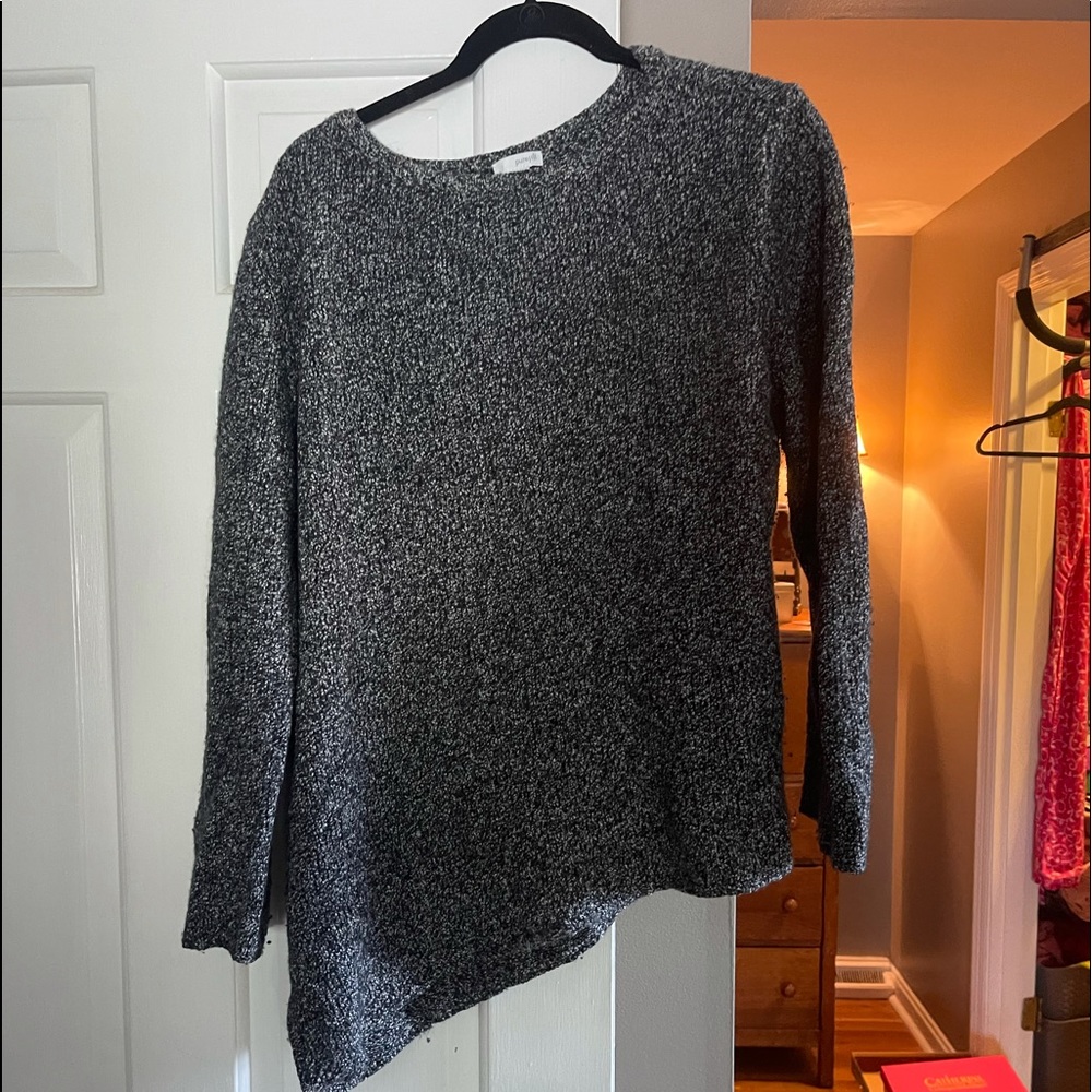 Gorgeous sweater in excellent condition